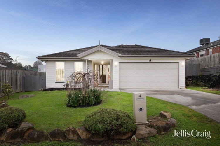4 Sartina Place Wandin North 3139