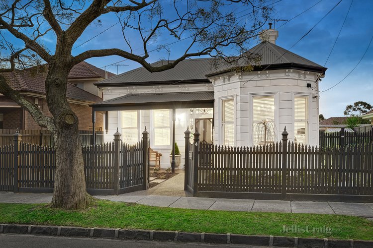 4 Sydney Street Murrumbeena 3163