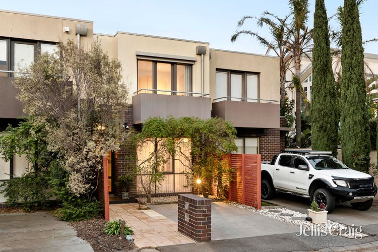 4 Thomas Street Port Melbourne 3207