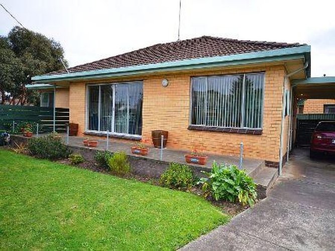 4 Towong Street Alfredton 3350