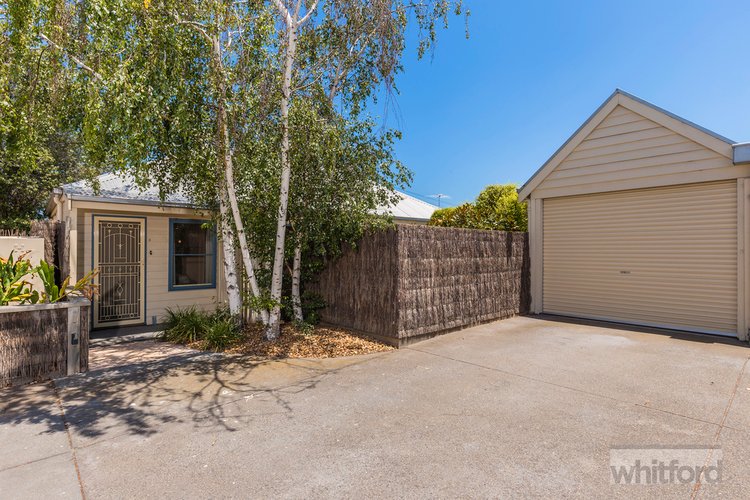 4 Turner Place, South Geelong