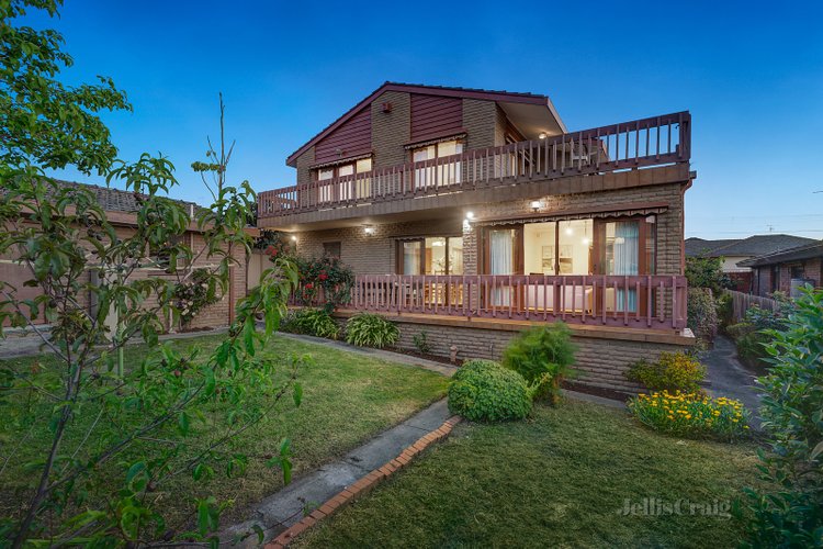 4 Virginia Court Bulleen 3105