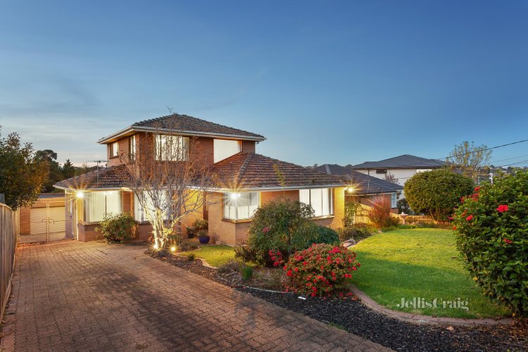 4 Vision Street Strathmore 3041