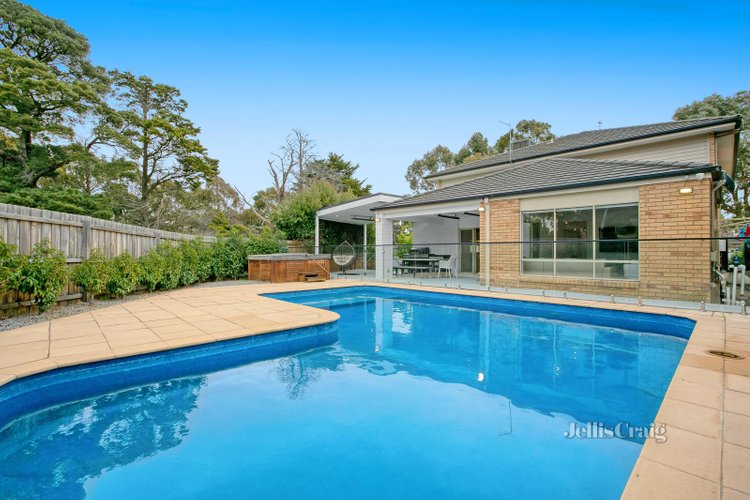 4 Waterford Place Greensborough 3088