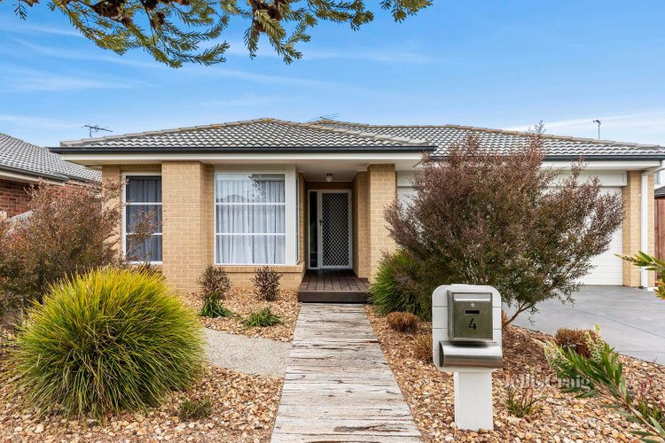 4 Wave Street St Leonards 3223