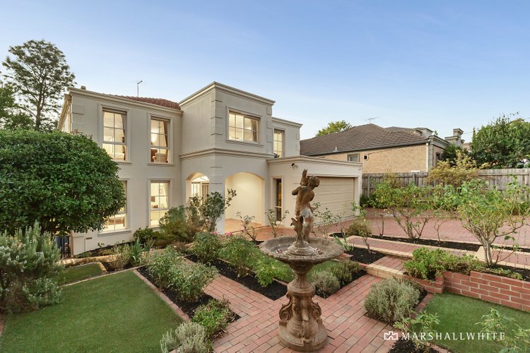 4 Webb Street