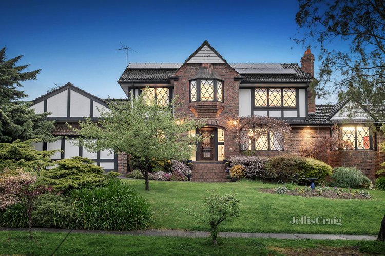 4 Wyndarra Court Ringwood 3134