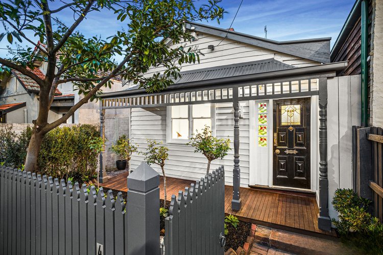 4 Young Street St Kilda East 3183