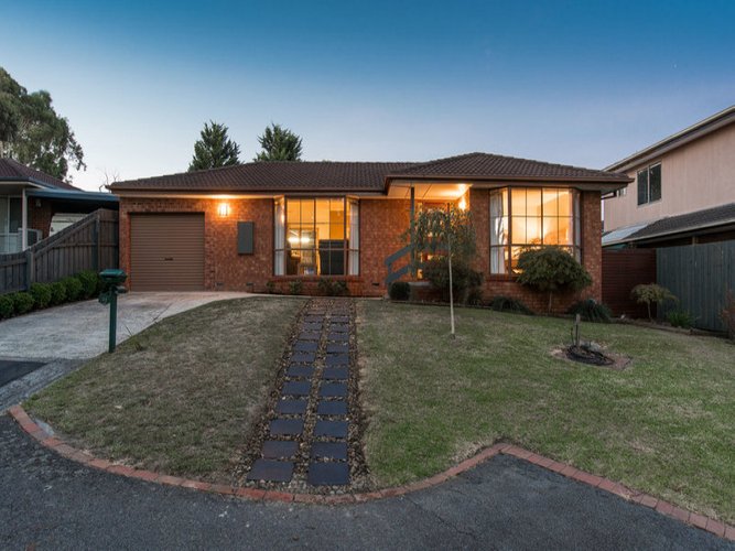 40 Azarow Circuit Croydon South 3136