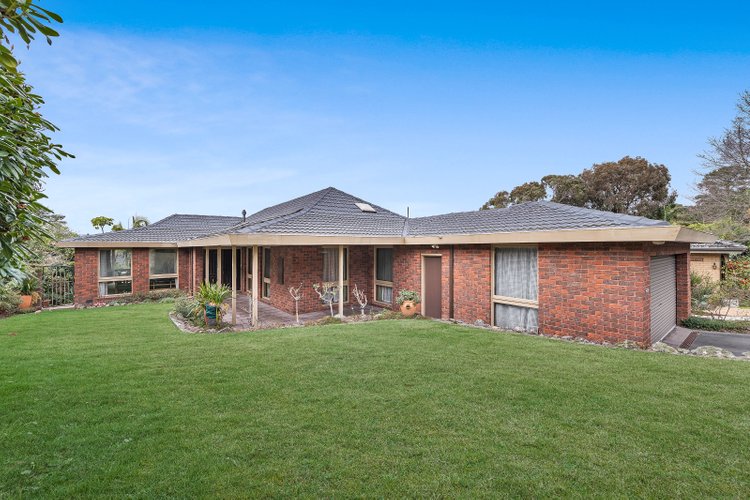 40 Caithness Crescent Glen Waverley 3150