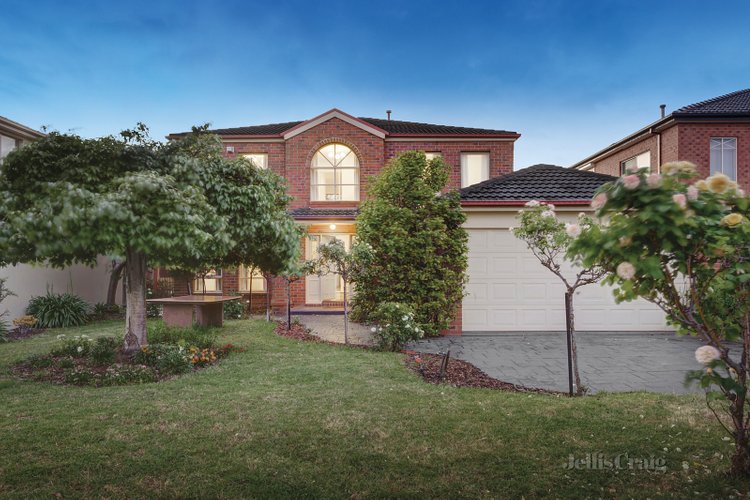 40 Huntingtower Crescent Mount Waverley 3149