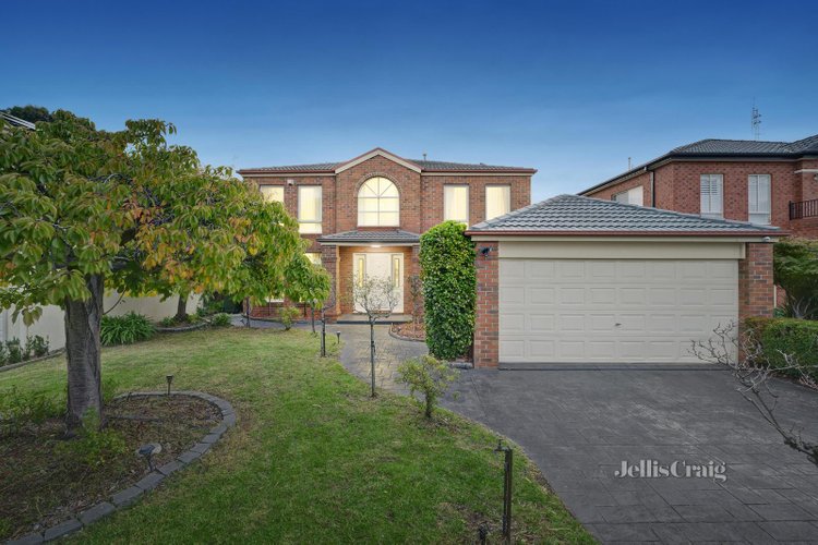 40 Huntingtower Crescent Mount Waverley 3149