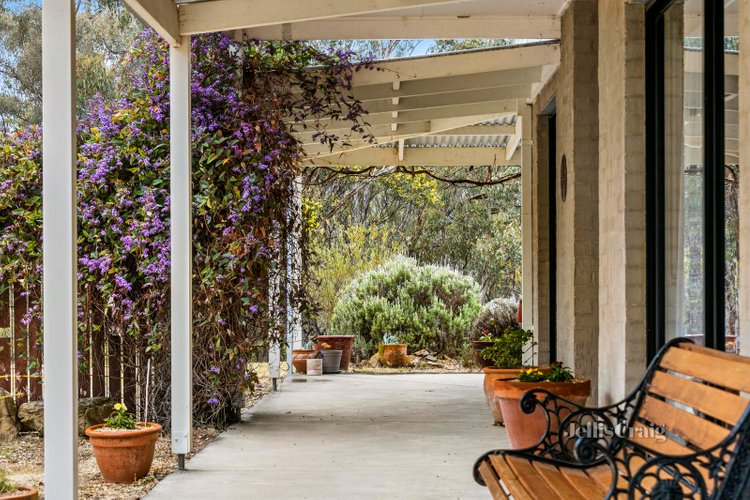 40 Quartz Hill Road Moonlight Flat 3450