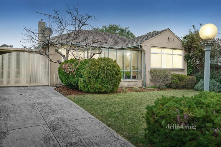 40 Romoly Drive Forest Hill 3131