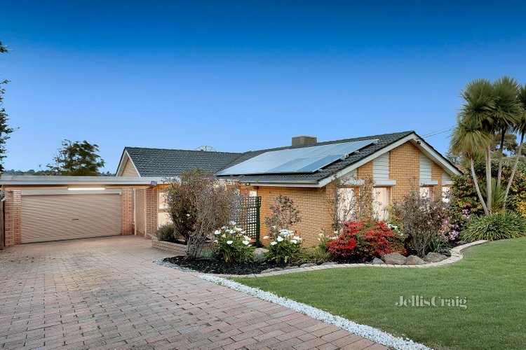 40 Saladin Avenue Glen Waverley 3150