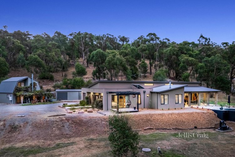 40 Stanton Grove Lilydale 3140