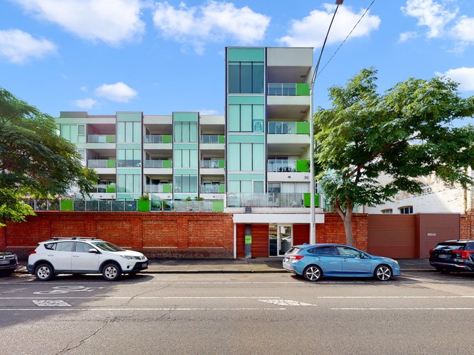 401/64 Macaulay Road  North Melbourne 3051