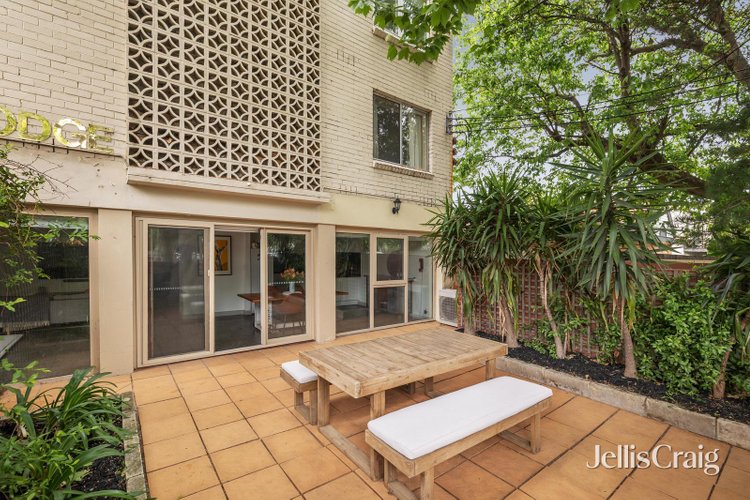 40 252 Dandenong Road St Kilda East 3183