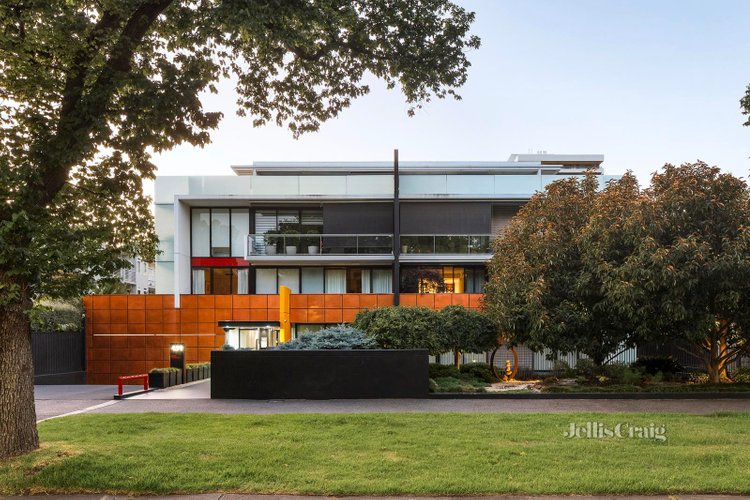 403 459 Royal Parade Parkville 3052
