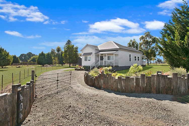 404 James Lane Trentham 3458
