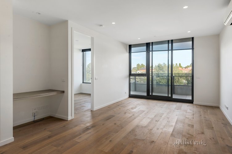 407/120 Burgundy Street Heidelberg 3084