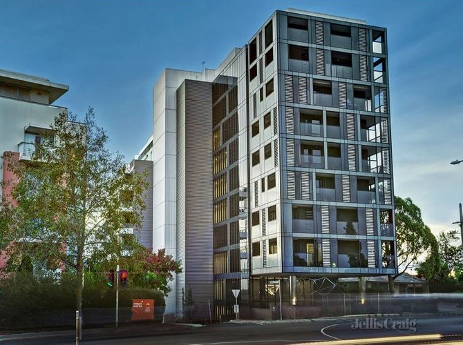 409 5 Sovereign Point Court Doncaster 3108