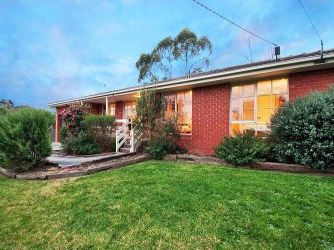 41 Barker Drive Mooroolbark 3138