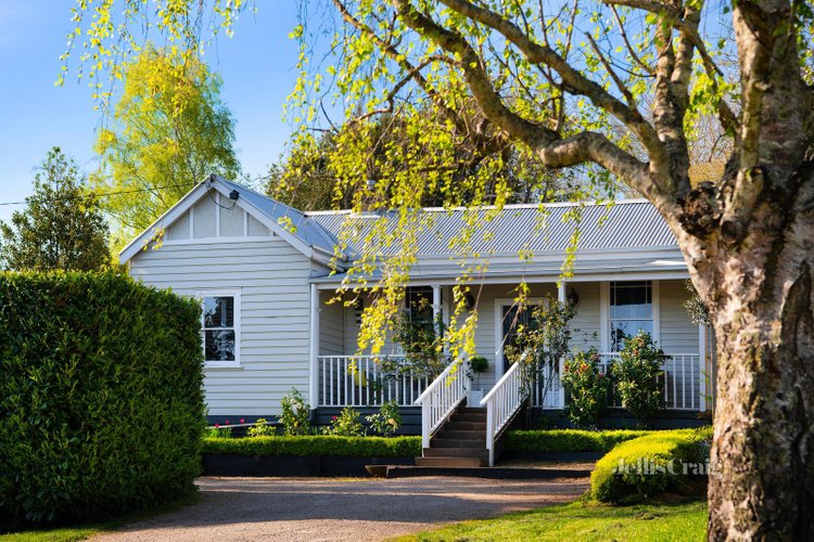 41 Central Springs Road Daylesford 3460
