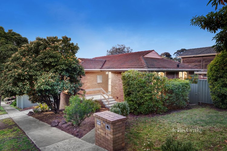 41 Edgerton Road Mitcham 3132