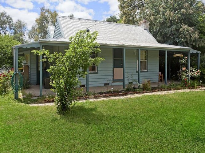 41 Elizabeth Street Campbells Creek 3451