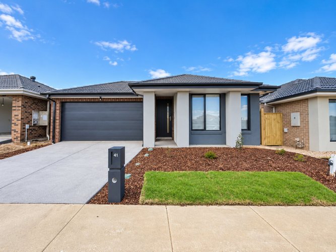 41 Geometry Drive  Charlemont 3217