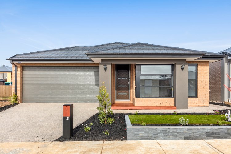 41 Inglenook Circuit Armstrong Creek 3217