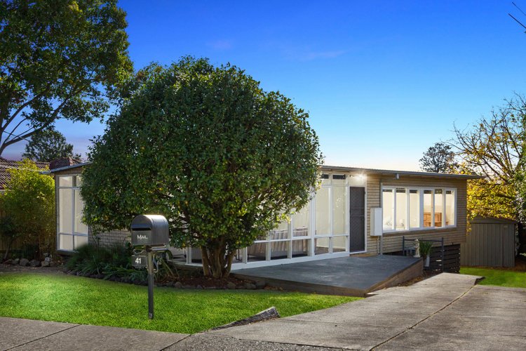 41 Johnson Drive Ferntree Gully 3156