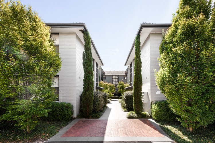4/108 George Street East Melbourne 3002