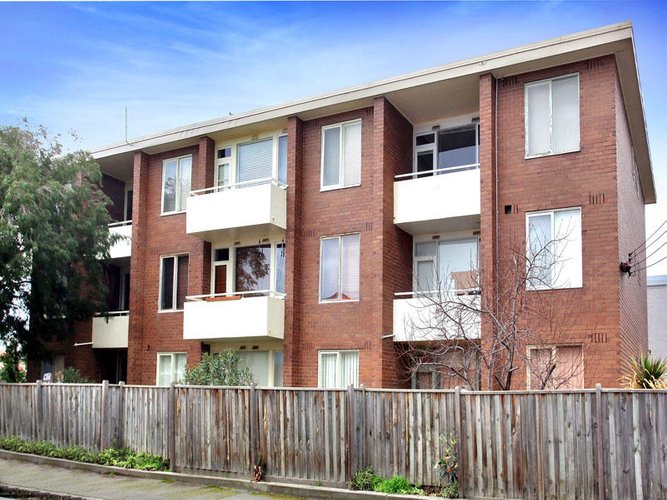 4 109 Ross Street Port Melbourne 3207