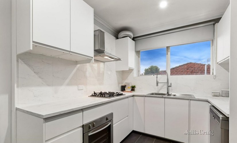 4/11 Glen Orme Avenue Mckinnon 3204