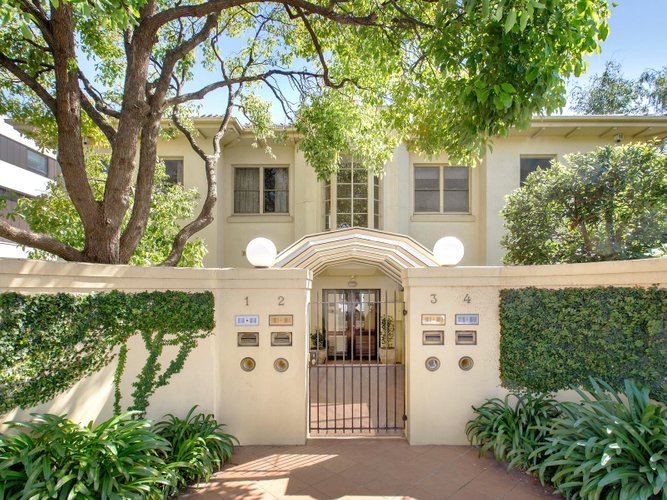 4 1105 Malvern Road Toorak 3142