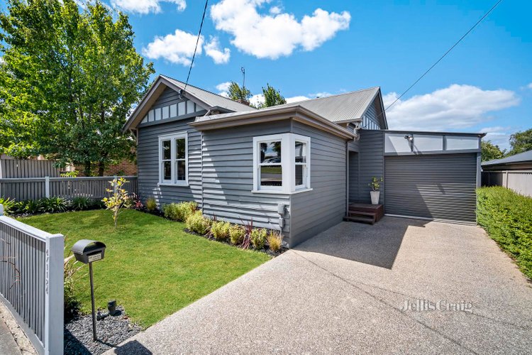 4 1124 Doveton Street North Ballarat North 3350