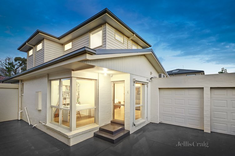 4/12 Maverston Street Glen Iris 3146