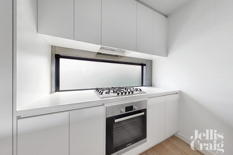 4/12 Sandown Road  Ascot Vale 3032