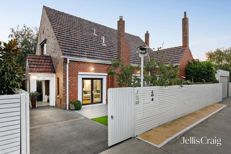 4 131 Charman Road Beaumaris 3193