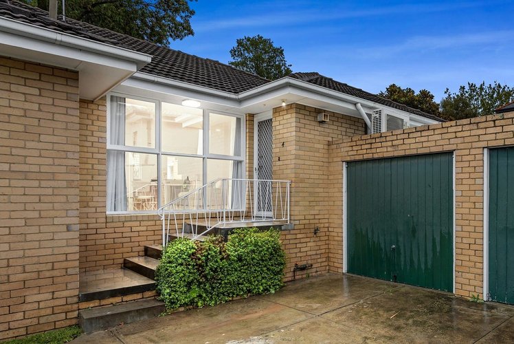 4/14 Warrigal Road Surrey Hills 3127