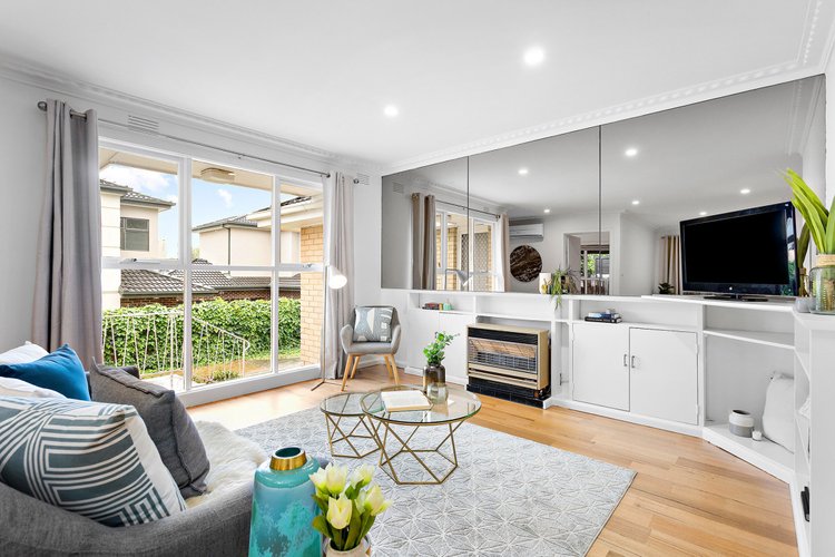 4 14 Warrigal Road Surrey Hills 3127