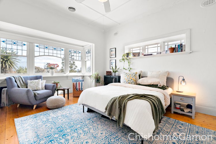 4 15 Ormond Esplanade Elwood 3184