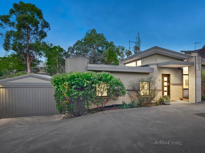 4/1587 Main Road Research 3095