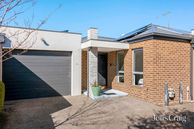 4 16 Bristol Road Pascoe Vale 3044