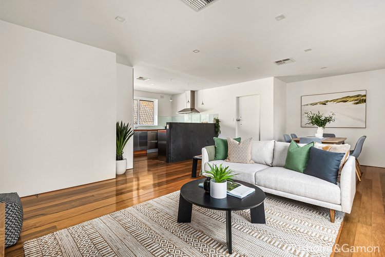 4 16 Spray Street Elwood 3184