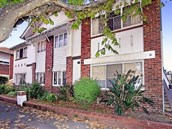 4 16 Tiuna Grove Elwood 3184