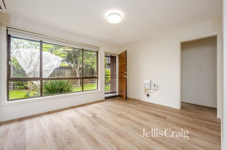 4/17 Howson Street Brunswick West 3055
