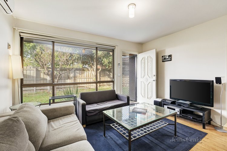 4/17 Howson Street Brunswick West 3055